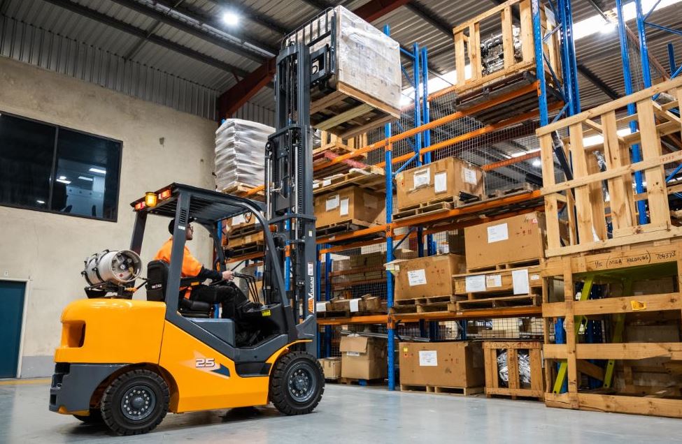 Cara Setel Kopling Forklift Manual dengan Tepat dan Aman